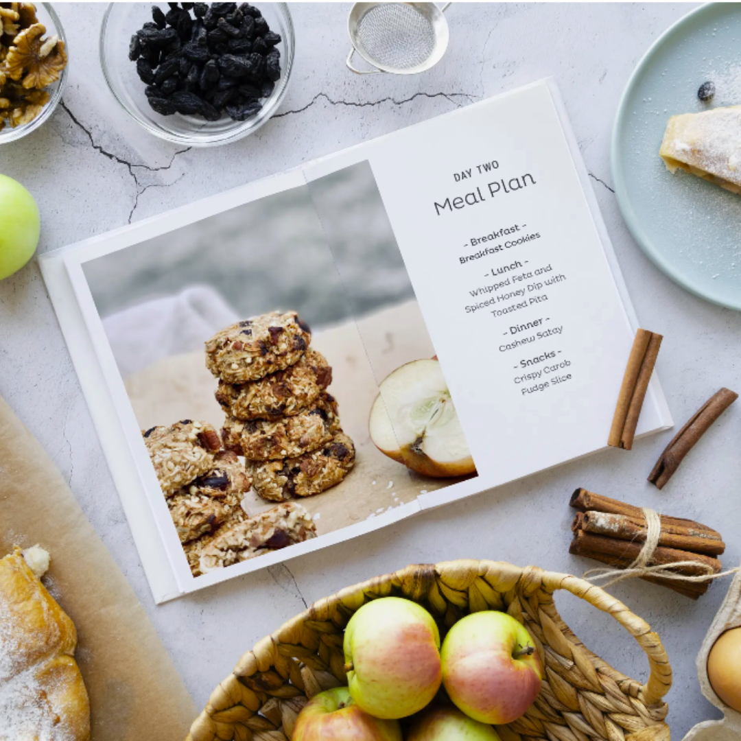 Steens ad: A recipe book, the honey as an ingredient.
